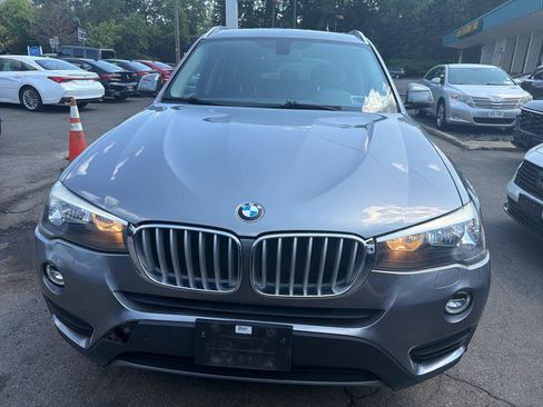 Used 2017 BMW X3 xDrive28i AWD/4WD image 2