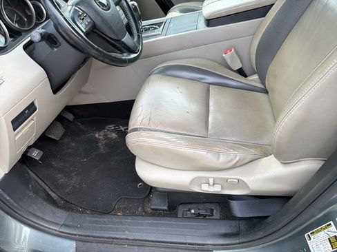 Used 2011 MAZDA CX-9 Touring image 2