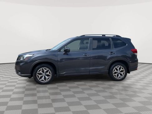 Used 2019 Subaru Forester Premium w/ All-Weather Package AWD/4WD image 5