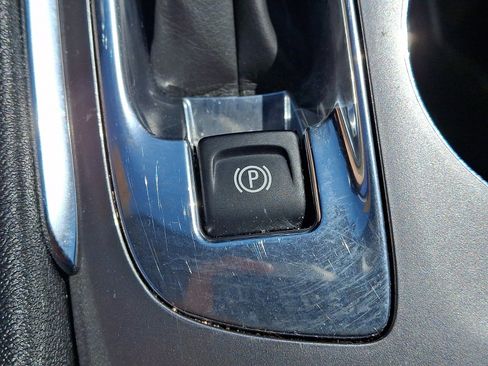 Used 2024 Chevrolet Malibu LT FWD image 24
