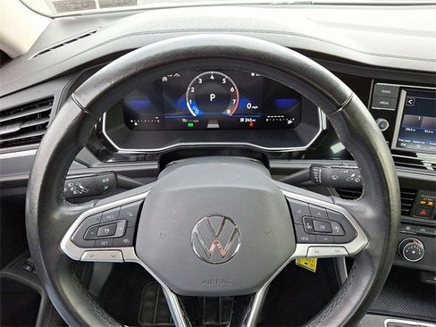 Used 2024 Volkswagen Jetta S image 18