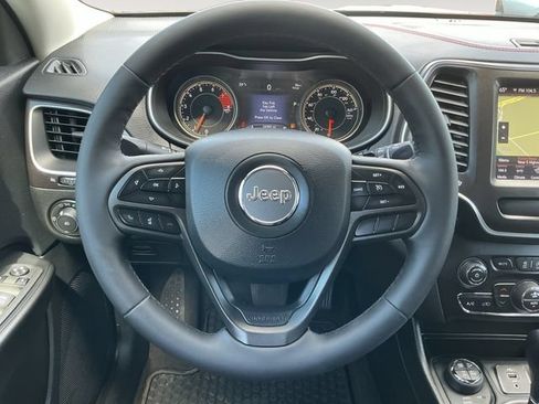 Used 2022 Jeep Cherokee Trailhawk w/ Sun, Sound & Nav Group AWD/4WD image 13