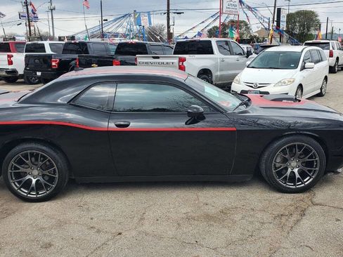 Used 2015 Dodge Challenger R/T Plus image 2