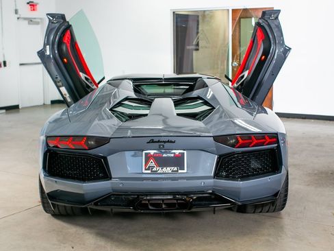 Used 2013 Lamborghini Aventador LP 700-4 image 11