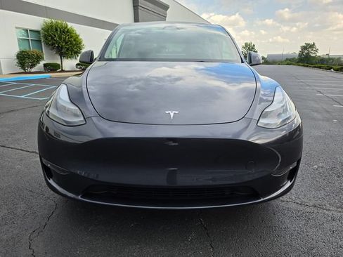 Used 2025 Tesla Model Y Long Range AWD/4WD image 14