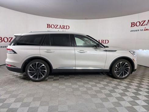 Used 2024 Lincoln Aviator Reserve w/ Equipment Group 201A RWD image 8