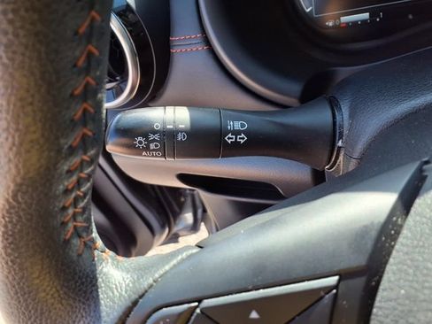Used 2023 Nissan Kicks SR FWD image 10