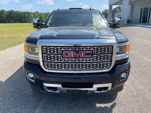 Used 2019 GMC Sierra 2500 Denali AWD/4WD image 10