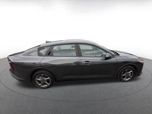 Used 2025 Kia K4 LXS image 16