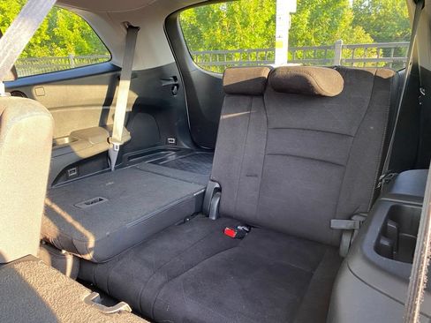 Used 2021 Honda Pilot EX image 12