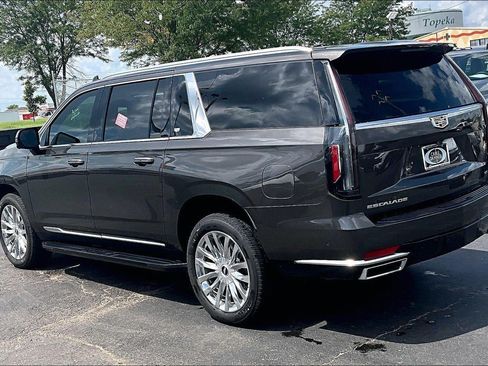 Used 2021 Cadillac Escalade ESV Premium Luxury AWD/4WD image 5