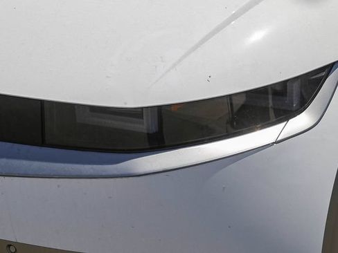 Certified 2024 Hyundai Ioniq 5 Limited RWD image 8