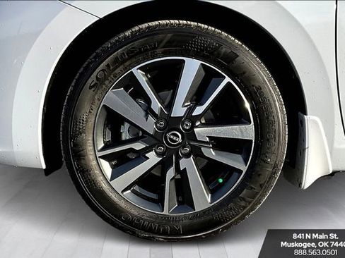 New 2025 Nissan Versa SV w/ Trunk Package image 12