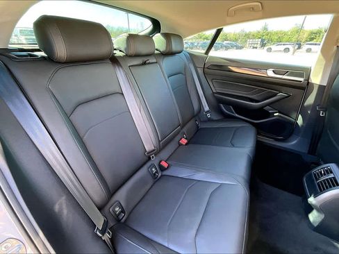 Used 2021 Volkswagen Arteon SE w/ Arteon MDO Package image 18