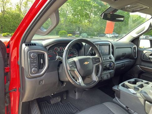 Used 2021 Chevrolet Silverado 1500 LT AWD/4WD image 10