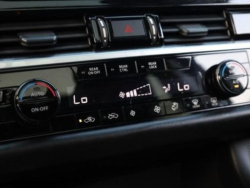 Certified 2025 Nissan Pathfinder SV w/ SV Premium Package AWD/4WD image 14
