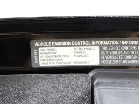 Used 2021 Tesla Model 3 Standard Range Plus image 31