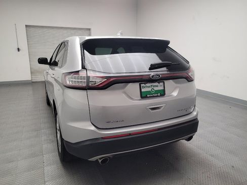 Used 2018 Ford Edge Titanium image 6