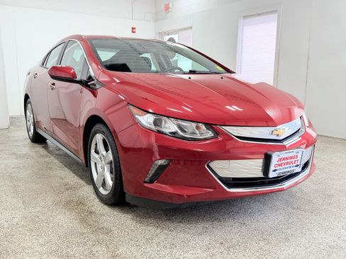 Used 2018 Chevrolet Volt LT w/ LT Driver Confidence Package FWD image 1