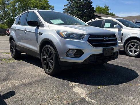 Used 2019 Ford Escape SE AWD/4WD image 4