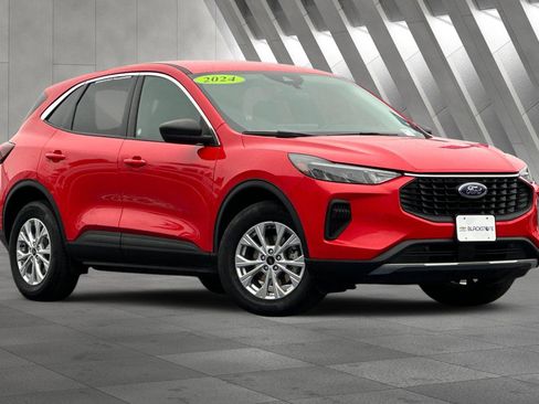 Used 2024 Ford Escape Active w/ Tech Pack #1 image 2