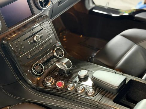 Used 2012 Mercedes-Benz SLS AMG Coupe image 27