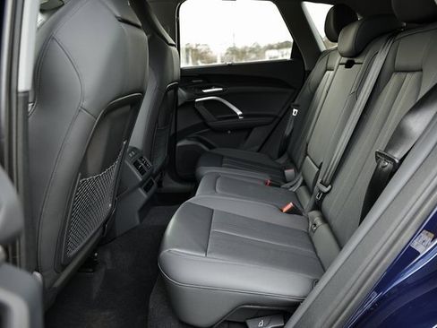 New 2025 Audi Q5 Premium Plus image 24