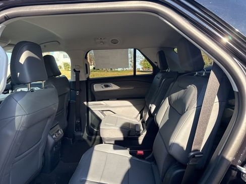 New 2026 Ford Explorer Active w/ Active Comfort Package image 23