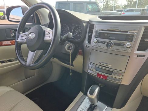 Used 2011 Subaru Outback 3.6R Limited w/ PWR Moonroof Pkg image 7