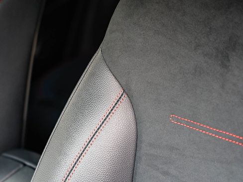 Certified 2025 Mercedes-Benz GLA 250 4MATIC image 25