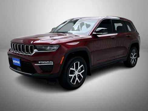 Used 2025 Jeep Grand Cherokee Limited AWD/4WD image 1