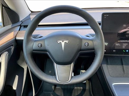 Used 2025 Tesla Model Y Performance AWD/4WD image 10