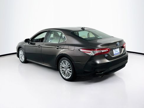 Used 2018 Toyota Camry XLE w/ Audio Package FWD image 7