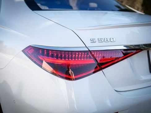 Used 2021 Mercedes-Benz S 580 4MATIC Sedan image 16