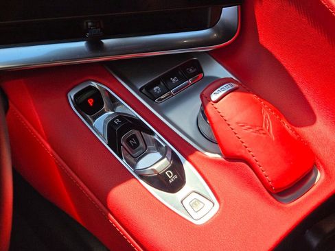 Used 2021 Chevrolet Corvette Stingray Preferred Cpe w/ Z51 Performance Package RWD image 24