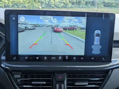 Used 2025 Ford Escape ST-Line w/ Equipment Group 301A FWD image 22