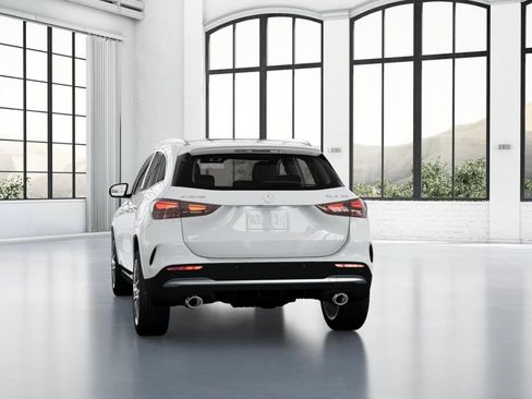 Used 2025 Mercedes-Benz GLA 35 AMG 4MATIC image 26