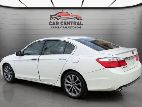 Used 2015 Honda Accord Sport image 3