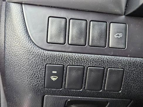 Used 2015 Toyota Highlander Plus image 11