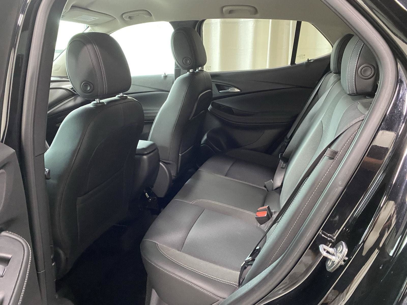 Used 2022 Buick Encore GX Preferred w/ Cold Weather Comfort Package FWD image 12