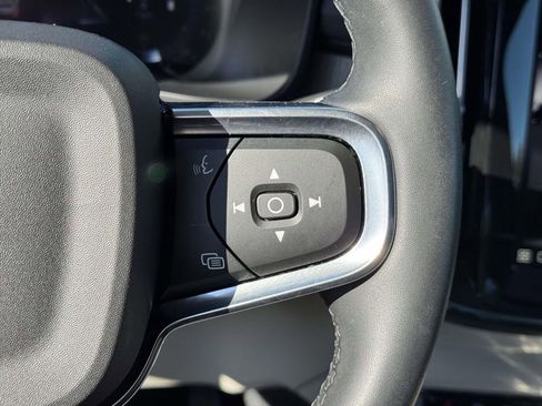 Certified 2023 Volvo XC40 B5 Plus w/ Driver Assist Package image 20