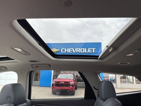 Used 2019 Buick Enclave Premium w/ Experience Buick Package image 13