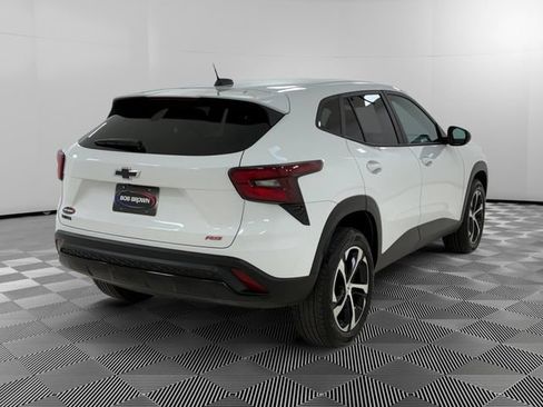 Used 2024 Chevrolet Trax RS FWD image 5