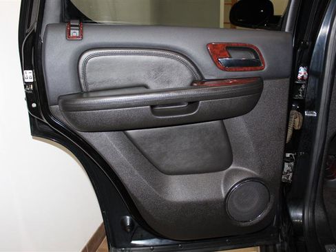 Used 2008 Cadillac Escalade AWD image 31