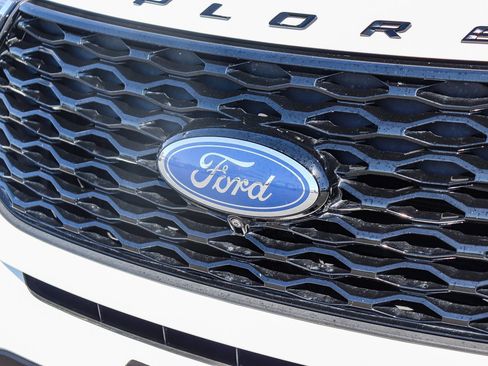 Certified 2022 Ford Explorer ST w/ Equipment Group 401A AWD/4WD image 11