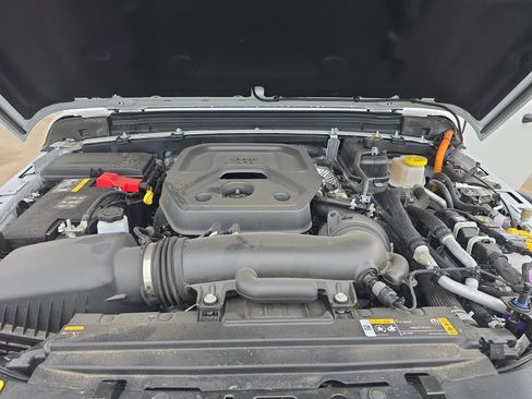 New 2025 Jeep Wrangler Unlimited Rubicon 4xe w/ Safety Group image 44