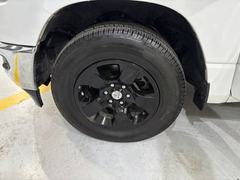Used 2020 RAM 1500 Big Horn AWD/4WD image 33