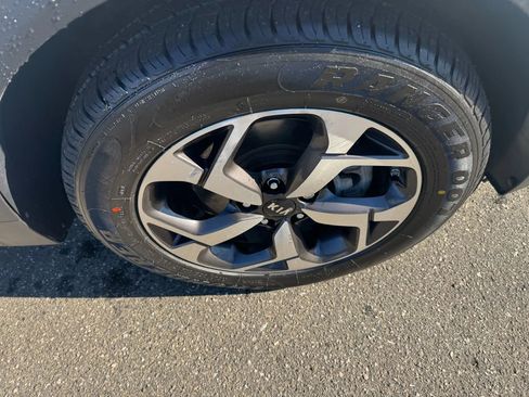 Used 2020 Kia Sportage LX image 13