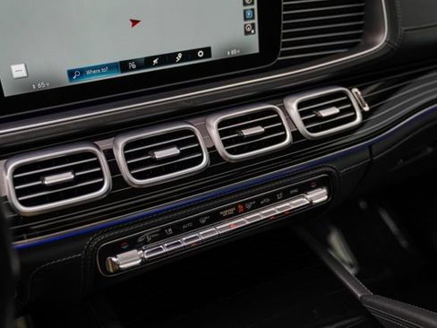 Used 2021 Mercedes-Benz Maybach GLS 600 4MATIC image 41