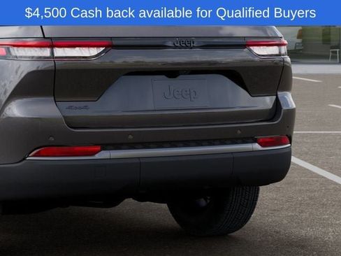 New 2026 Jeep Grand Cherokee Altitude AWD/4WD image 15